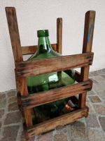 Mostflasche mit Holzgestell