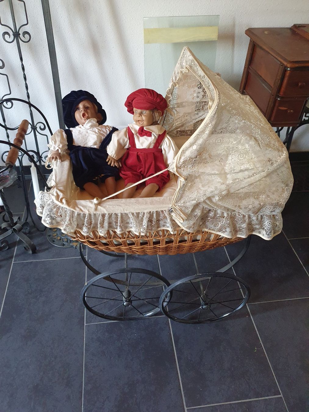 Puppenwagen: Alter Puppenwagen – Gebraucht aus Bettlach von Koe020