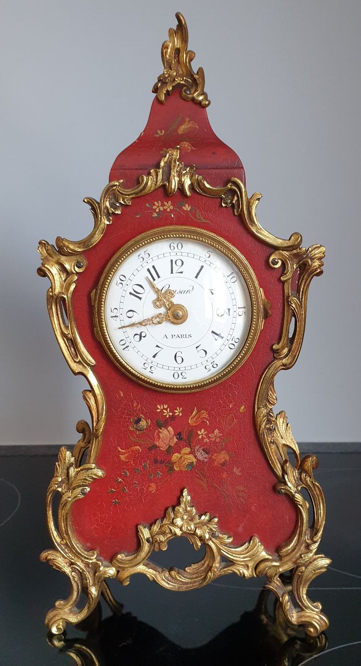 Orologi da terra & Orologi da parete: Antike kleine Uhr Causard à Paris – Usato da Emmen venduto da Brockofsky