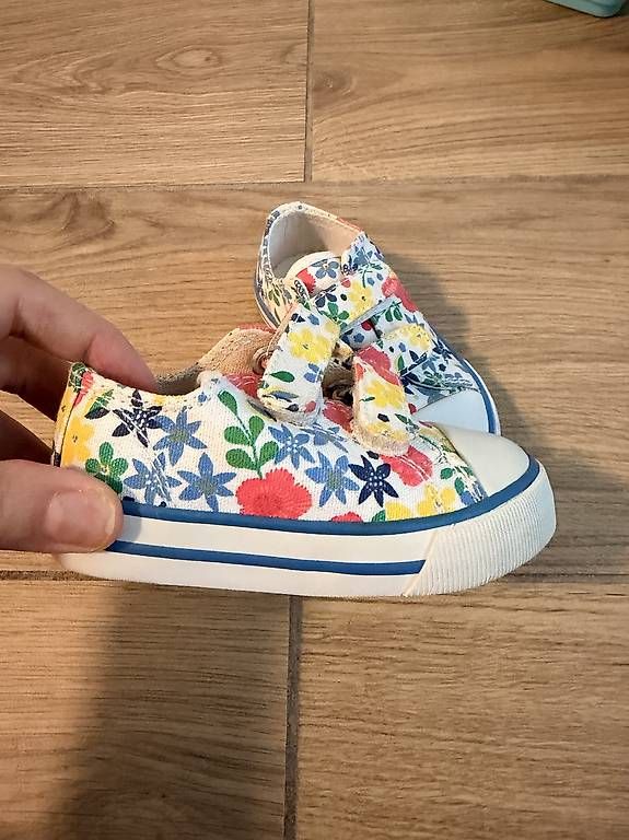 Schuhe für Mädchen: Schuhe Mädchen Größe 20 – Neu und originalverpackt aus Aarau von bit_q772 1