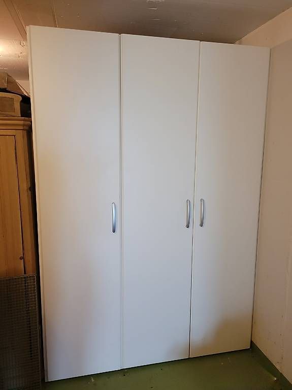 Armadi: Wandschrank, Kleiderschrank weiss – Usato da Schwellbrunn venduto da rot_9mn5 4