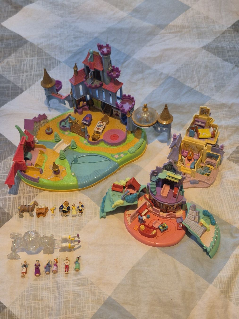 Polly Pocket Giocattoli: lot Polly Pocket Disney  – Usato da Rochefort venduto da coryan 1