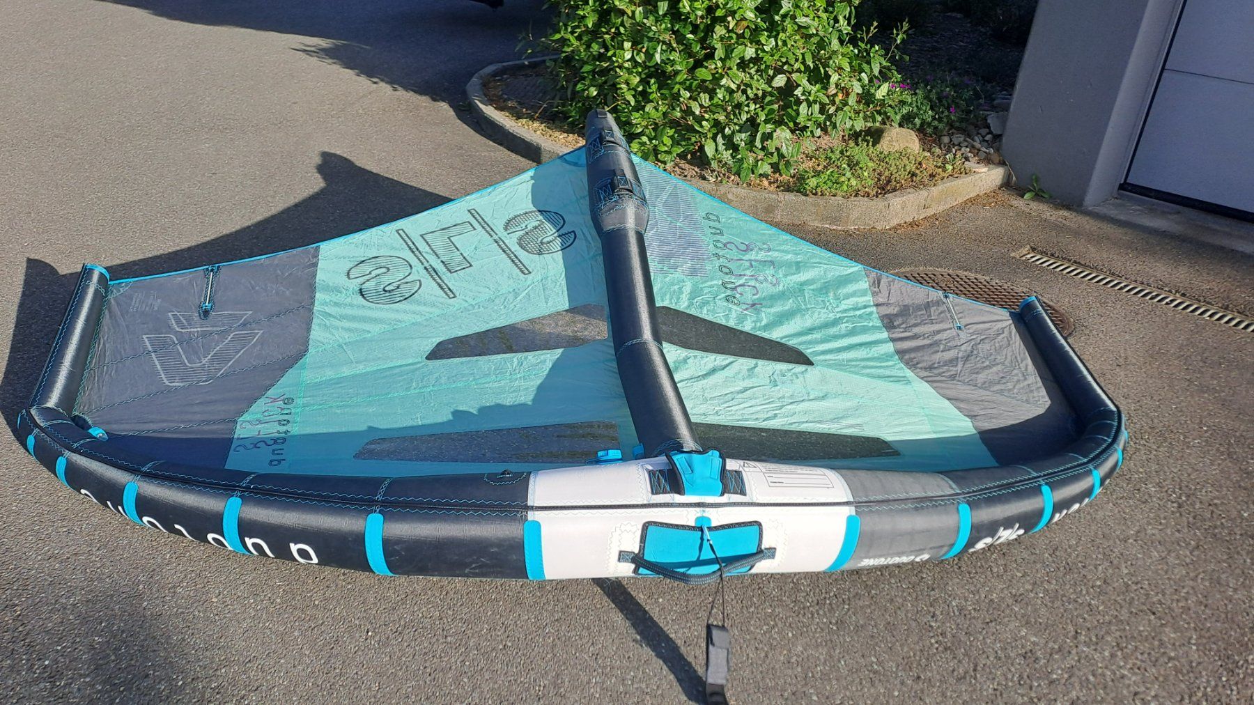 Duotone Surfen: Duotone Wing Slick SLS 3 m2 – Gebraucht aus Sempach von MayaW 1