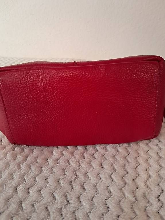 Taschen für Damen: Ledertasche  – Gebraucht aus Basel von len_t965 4
