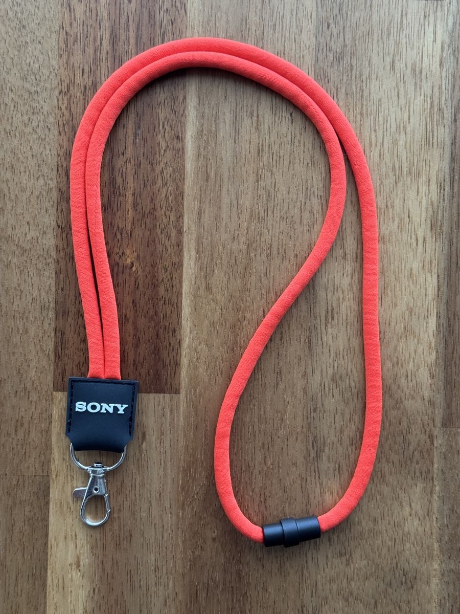 Portachiavi: Sony Alpha Schlüsselanhänger orange – Usato da Luzern venduto da Ex-Raudi