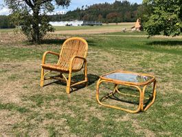 Vintage Rattan Beistelltisch und Stuhl