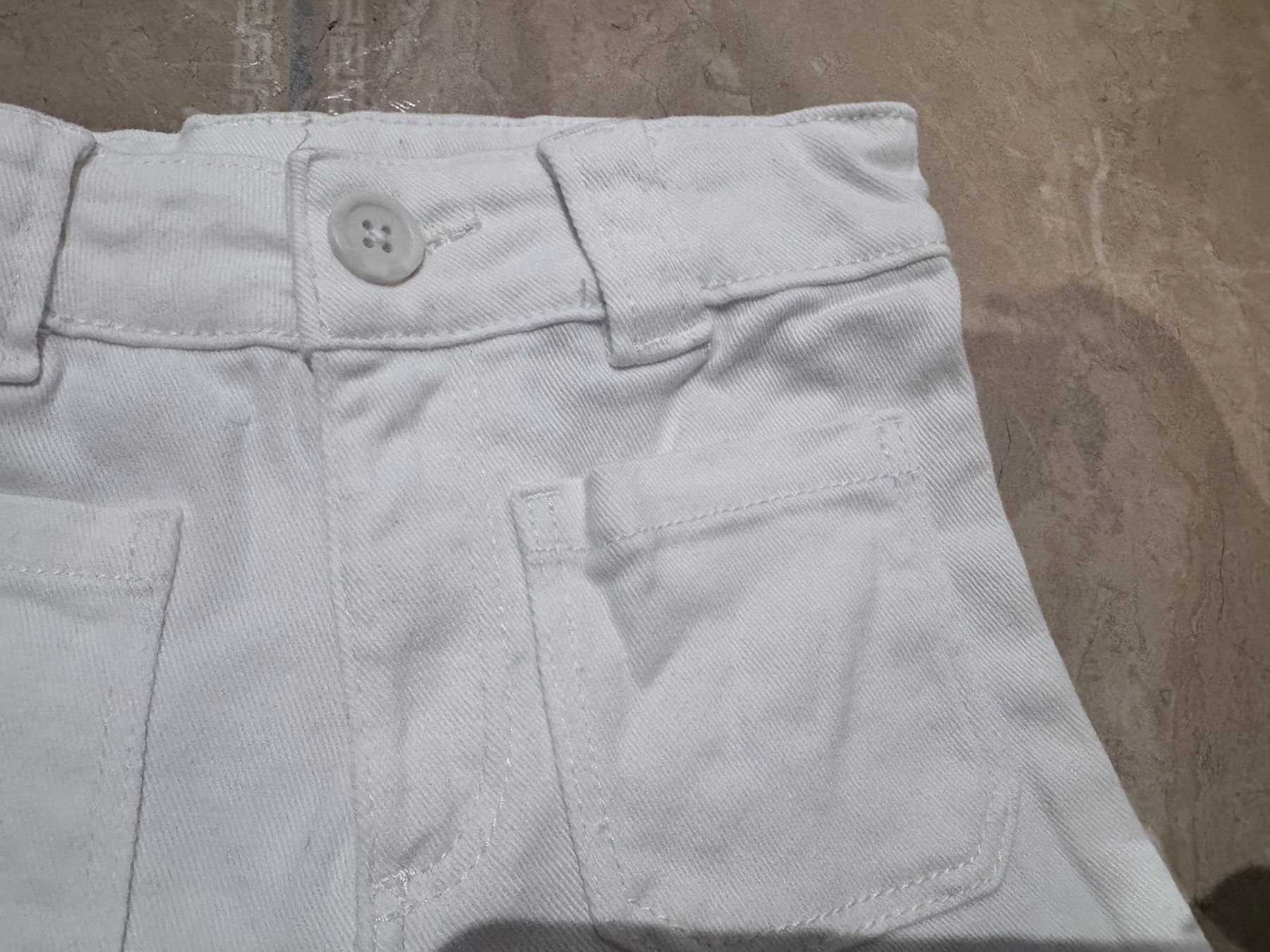 H&M Pantaloni: H&M neue Shorts, 6J 116 – Nuovo (secondo la descrizione) da Klingnau venduto da Markus14 1