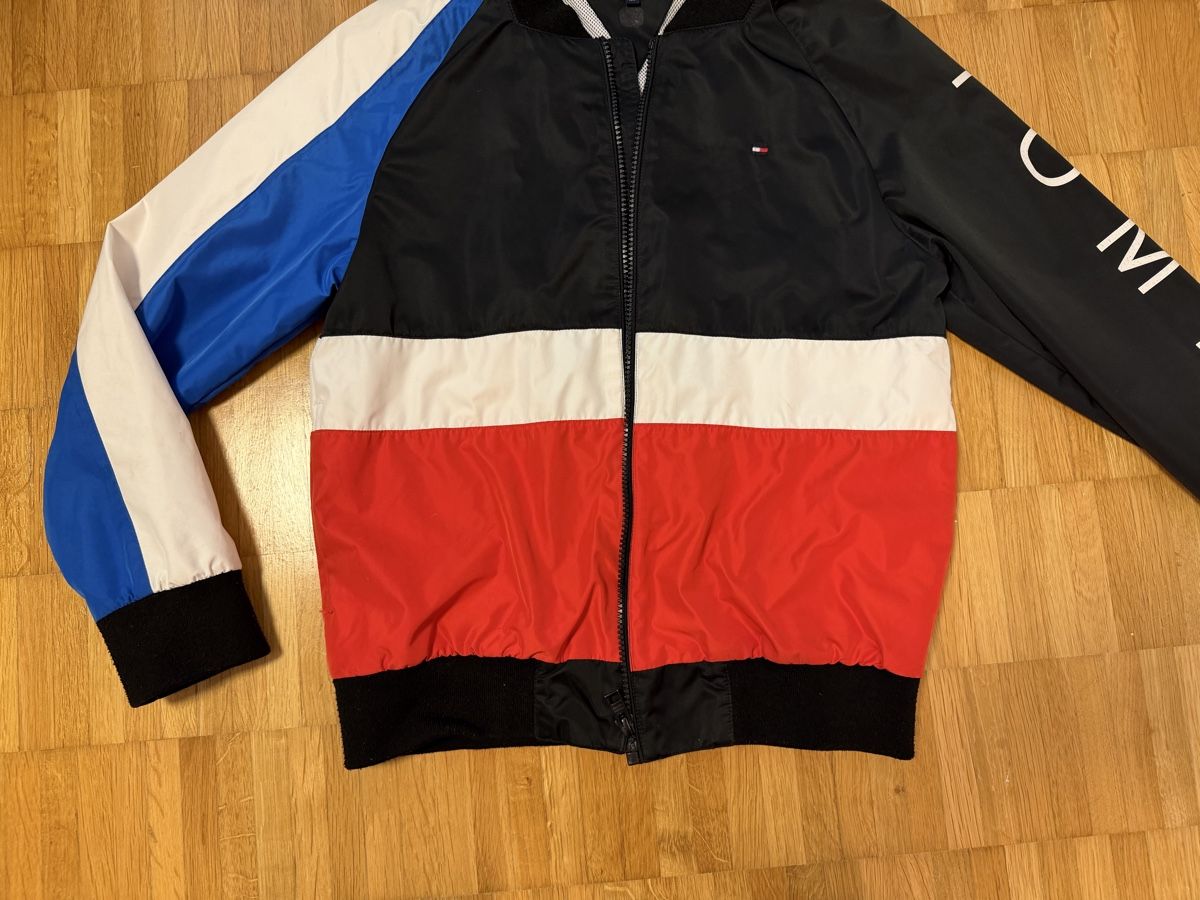 Tommy Hilfiger Giacche & Cappotti: Übergangsjacke Tommy Hilfiger Gr. 152  – Usato da Jona venduto da Good_luck_ 1