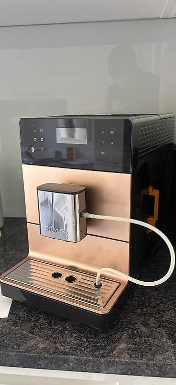 Kaffeemaschinen & Espressomaschinen: Kaffeemaschine Miele Vollautomat – Gebraucht aus Zürich von Murmel03 2