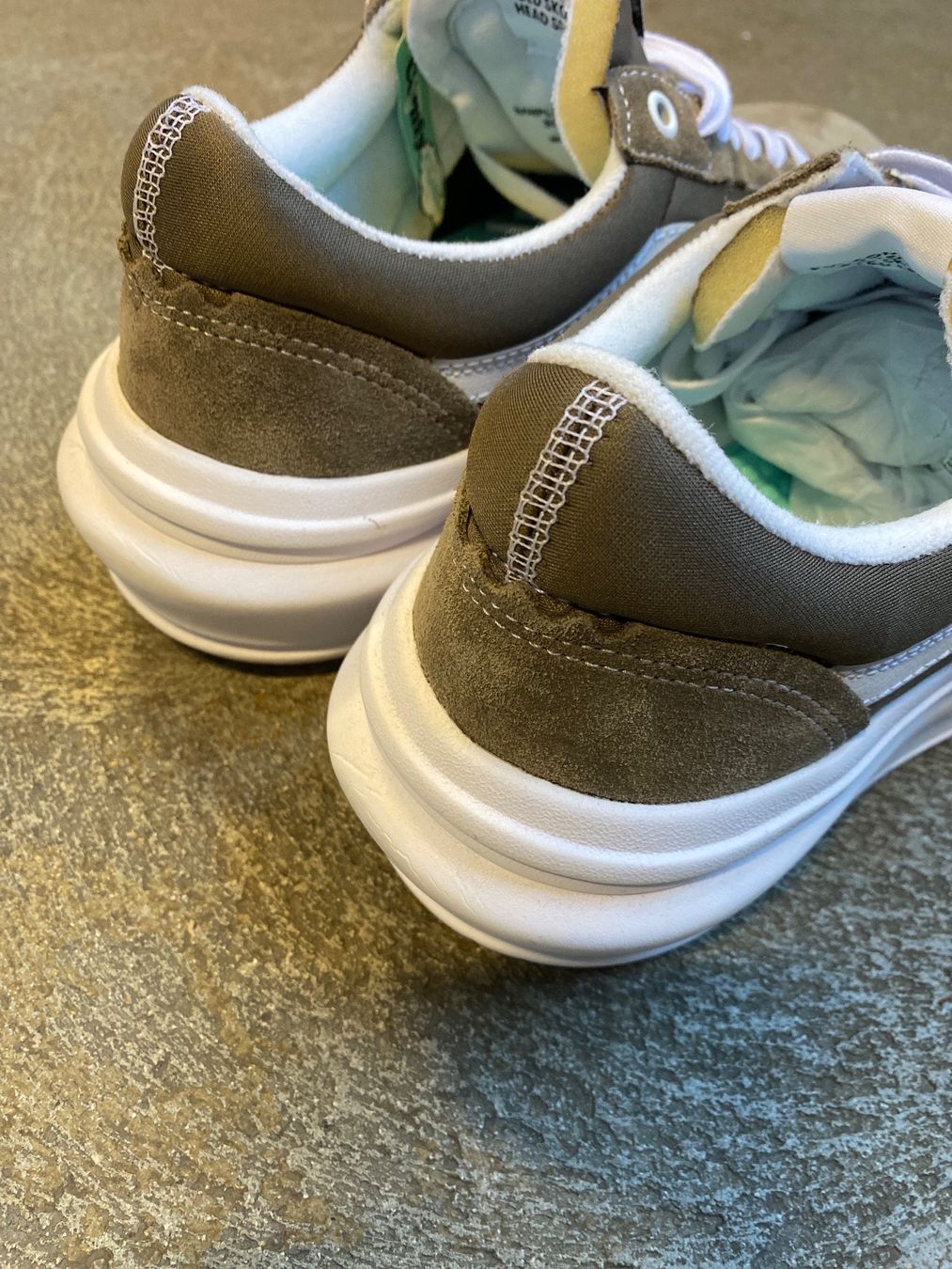 Vans Scarpe da uomo: Vans Hommes Taille 42 – Nuovo e nell'imballaggio originale da Orbe venduto da D-stockFactory-Orbe 2
