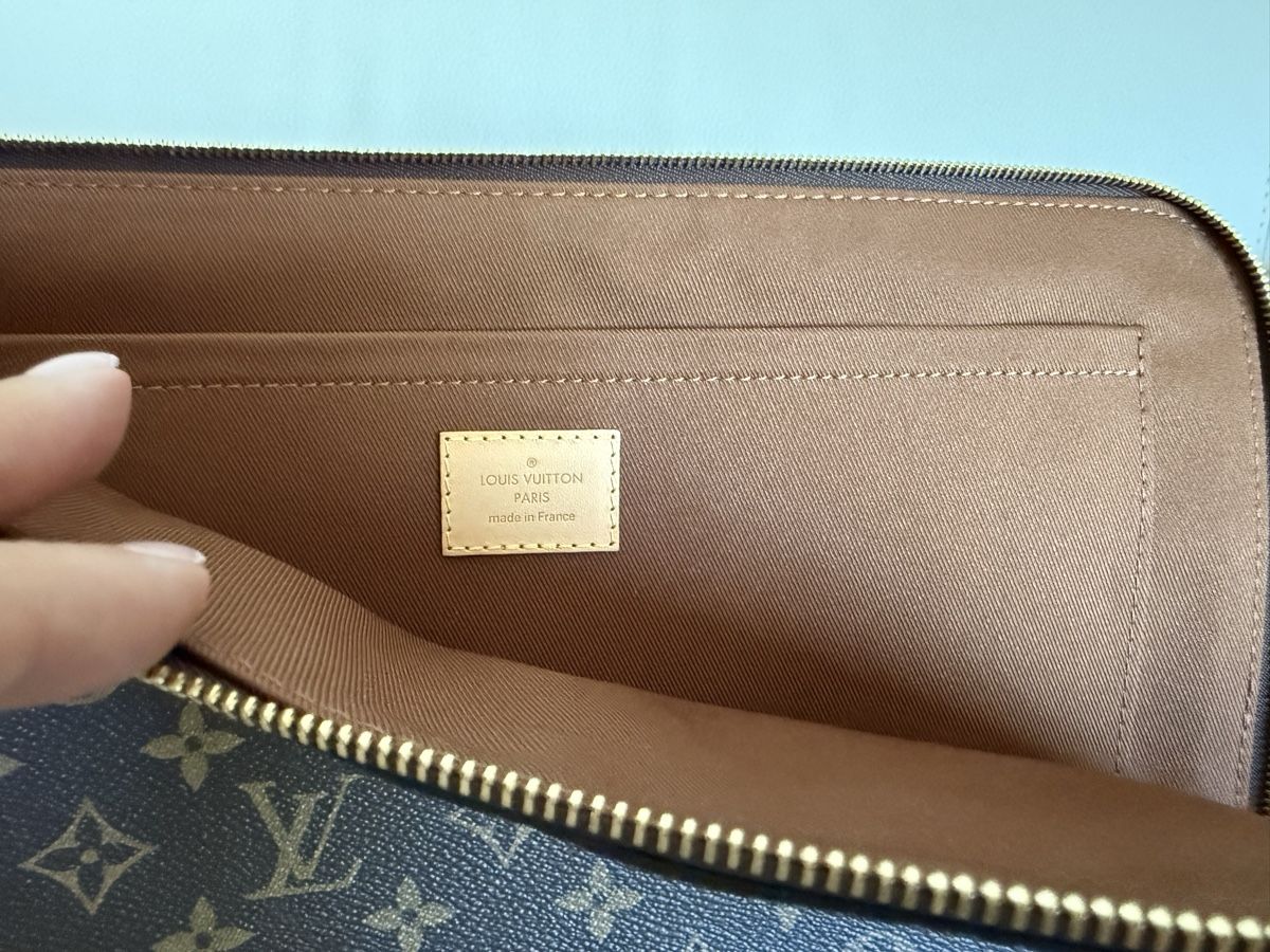 Louis Vuitton Sacs: Louis Vuitton Laptop Pouch - Jour – Neuf (Voir description) à Zollikon par sba_5tf2 2