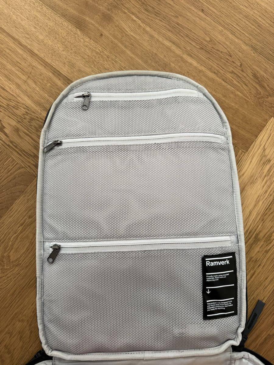 Zaini: Rucksack db Ramverk 21 reflective black – Usato da Zürich venduto da tranft 6