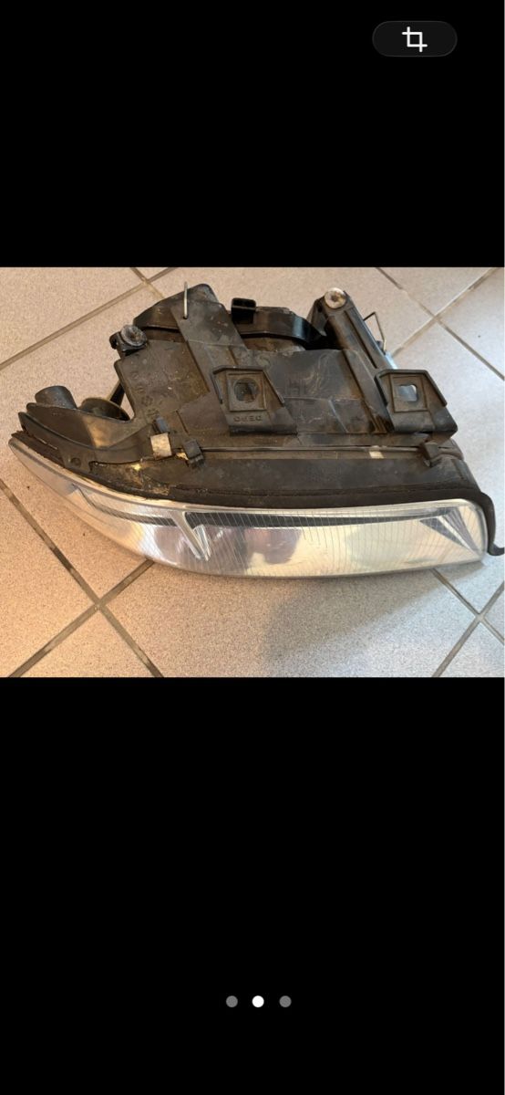 Audi Fari: Audi A6 jg 1999 Scheinwerfer rechts – Usato da Engelburg venduto da tdi_6bpl 1