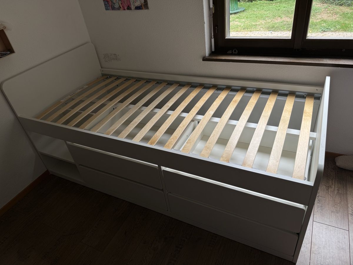 Ikea Letti: Bett 90x200 cm Släkt – Usato da Wynigen venduto da KaZu79