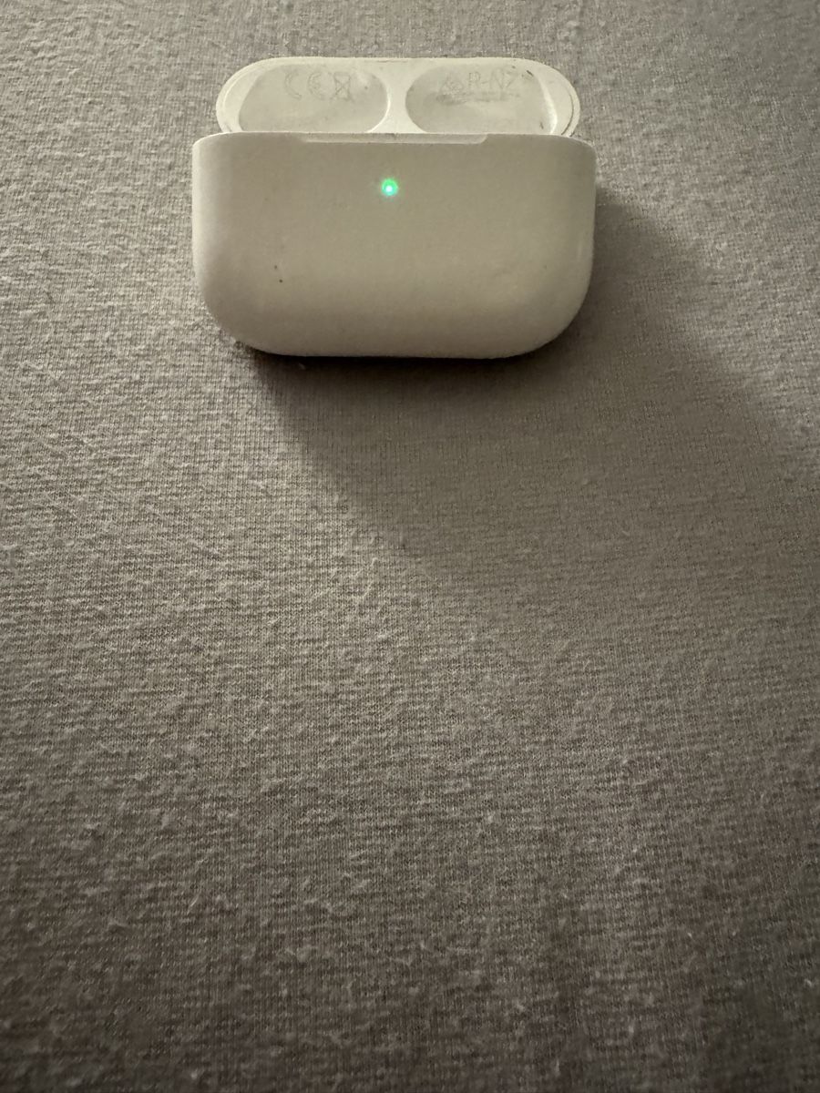 Apple Caricabatterie: Apple Air Pod Pro Case Lightning – Usato da Mellingen venduto da Nortar