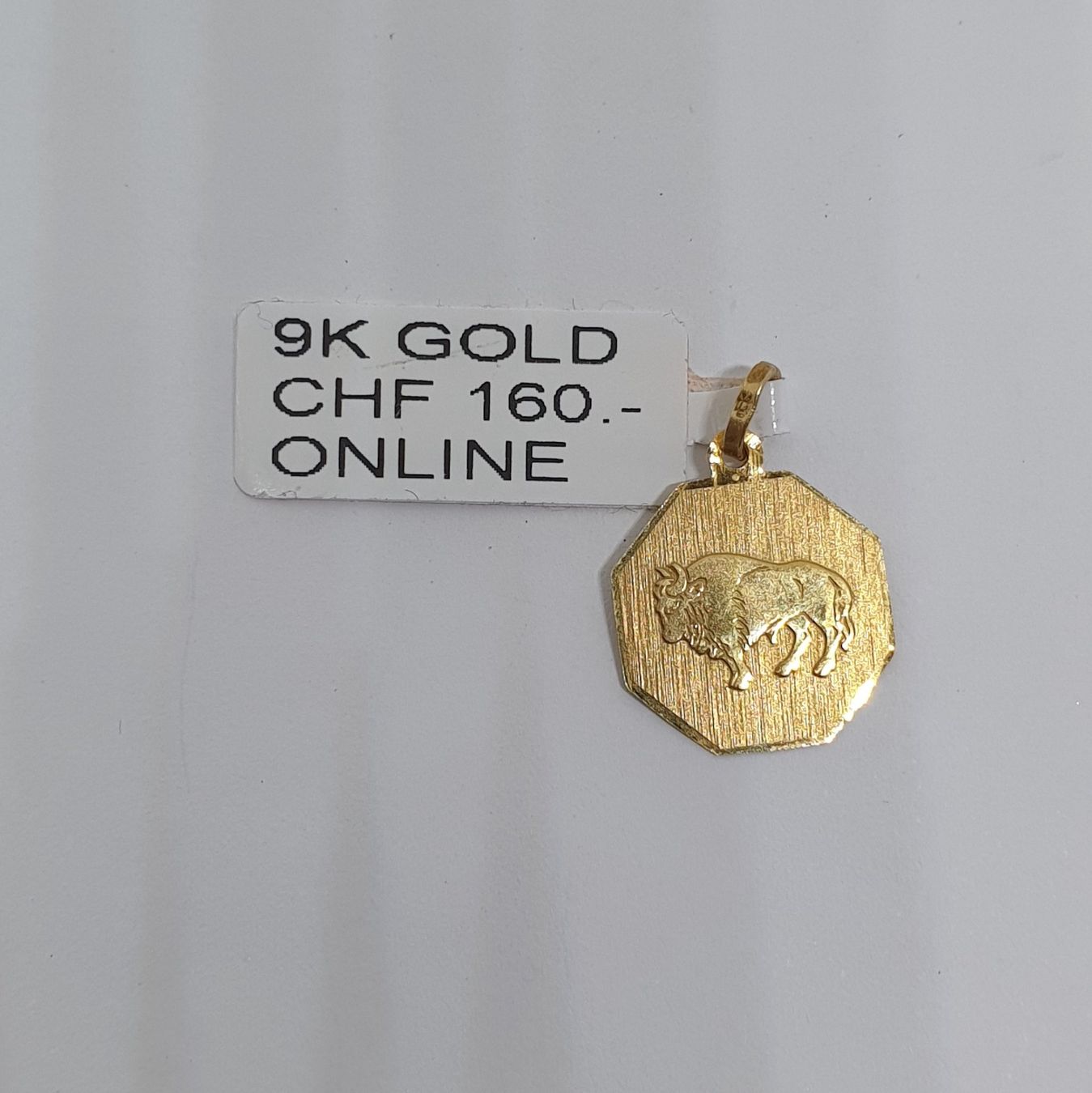 Ciondoli: Echt 9K Gold - Stier Anhänger – Usato da Luzern venduto da luzerngoldhaus 1
