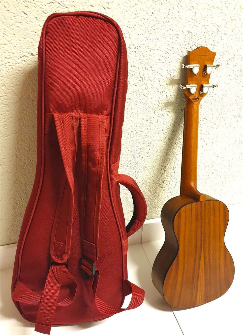 Strumenti musicali: Concert-Ukulele FLIGHT  Juliane  + Etui – Nuovo (secondo la descrizione) da Wöschnau venduto da Musikhaus-Luethy5012 1
