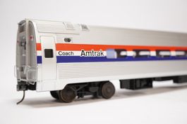 ††† 7ß MTH 0 USA Amtrak Personenwagen Coach / 44002