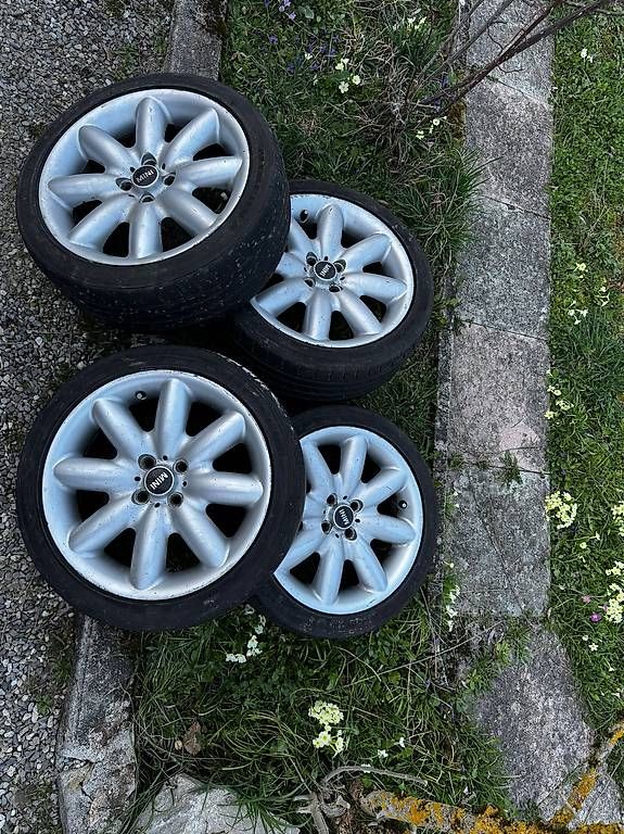 Mini Automobili: Mini Cooper à vendre – Usato da Aubonne venduto da alx_7rdp 4