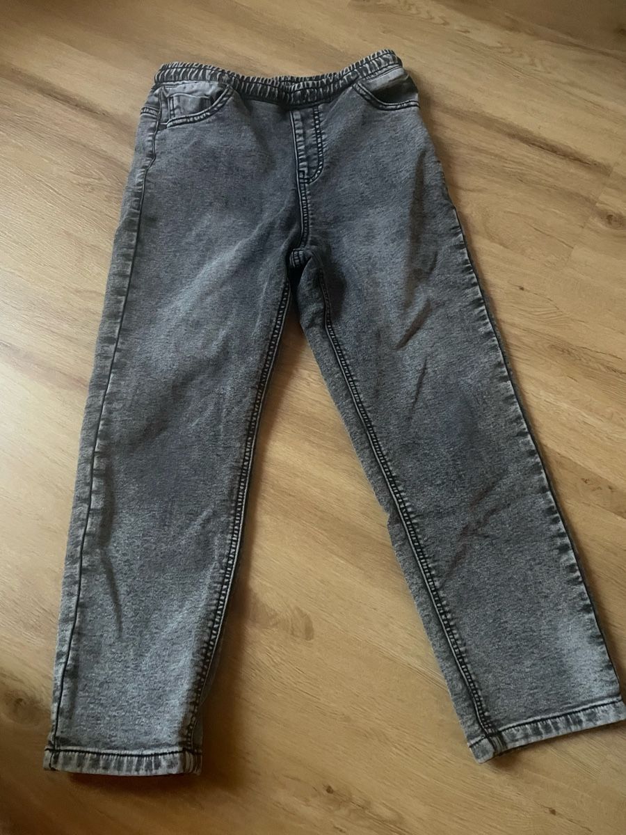 Next Hosen: Next Jeans Straight Leg gr.134 – Gebraucht aus Subingen von arwen80