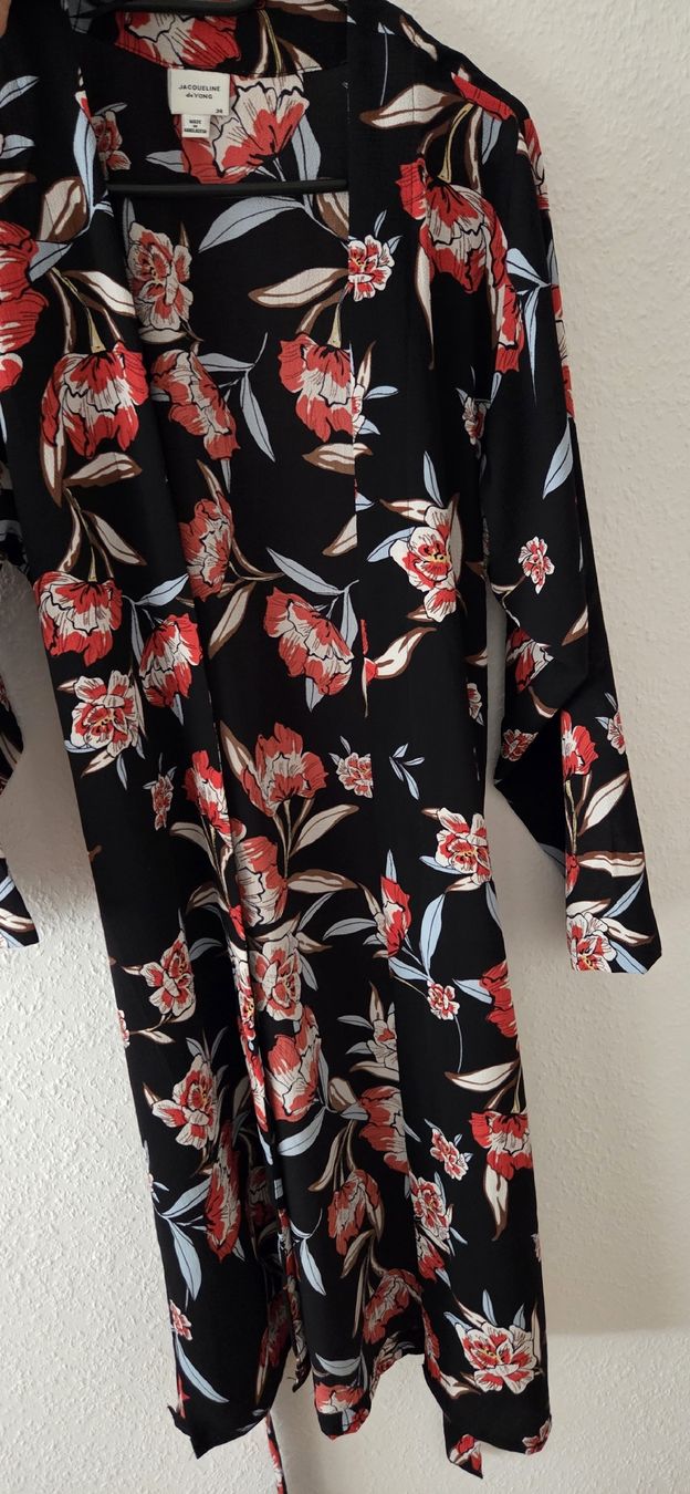 Internationale Kunst: kimono femme – Gebraucht aus Onex von mel_gtk2 1