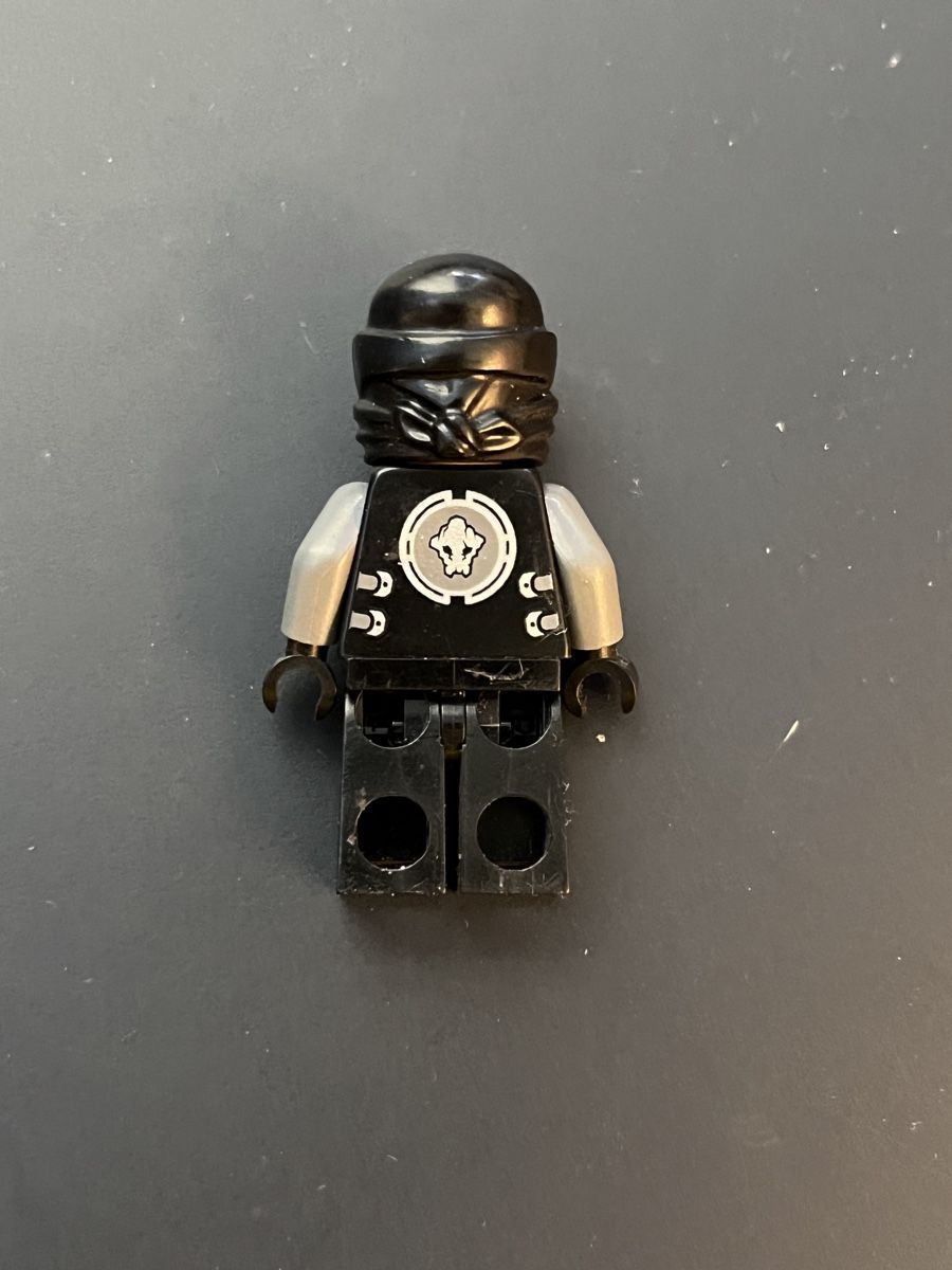 Lego Statuette: Ninjago Staffel 2 Cole Minifigur – Nuovo (secondo la descrizione) da Lupsingen venduto da sil_l6wg 1