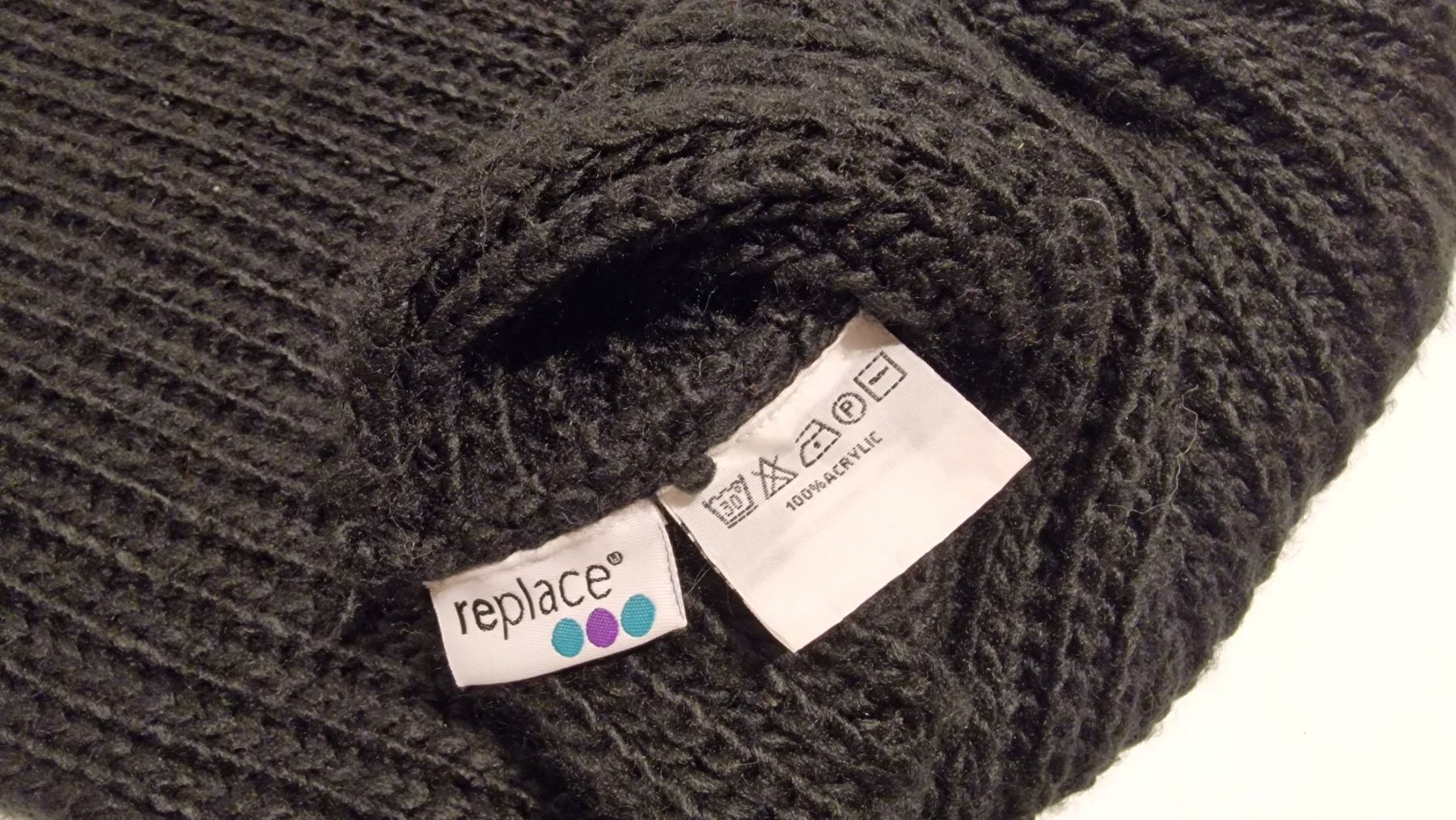 Foulards, Tücher & Schals: Damen Loop Schal von Replace ca. 72cm x 30cm Schwarz – Gebraucht aus Hallau von CHACLA 3
