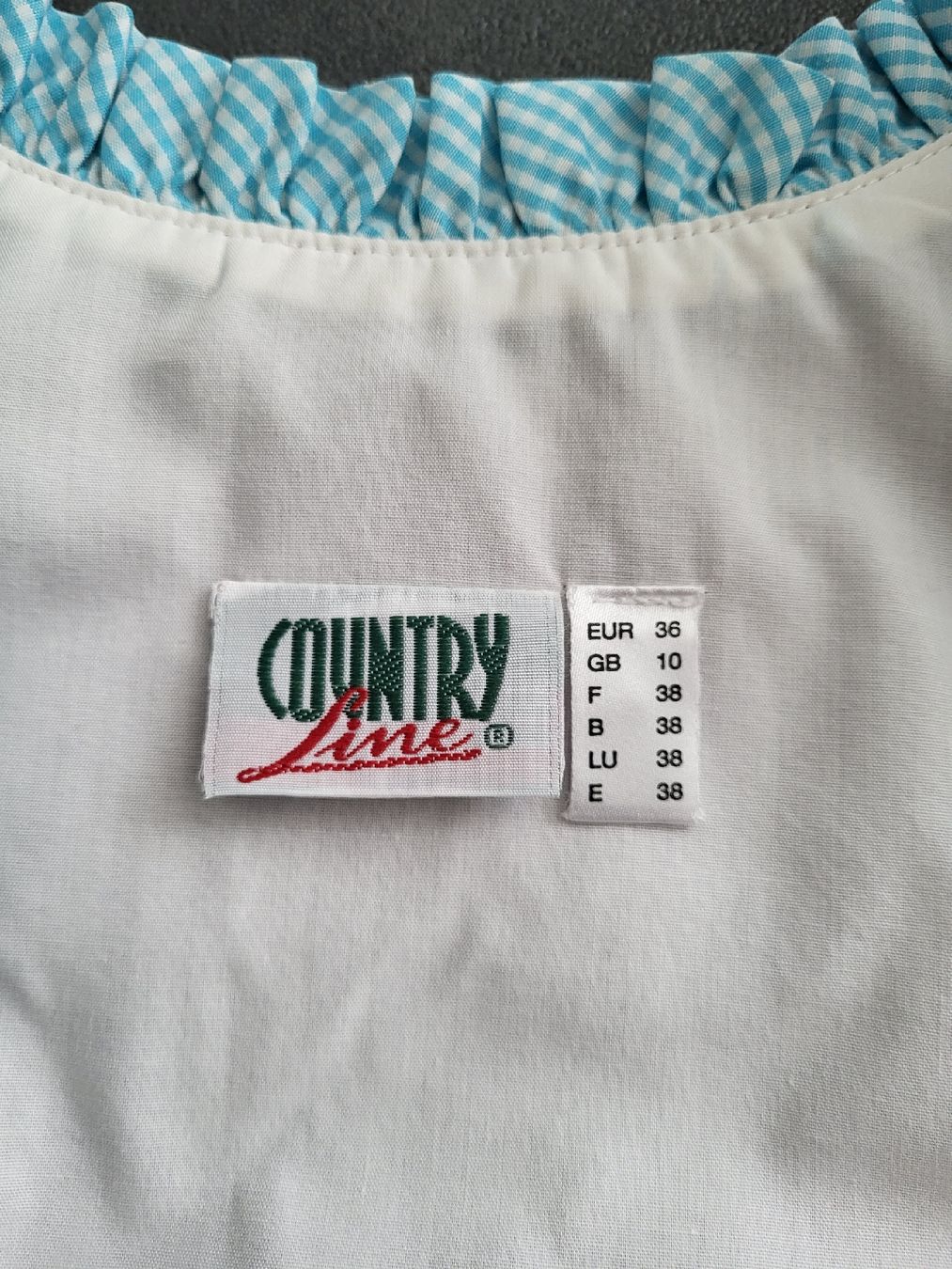 Robes: Country Line Dirndl – D'occasion à Matzendorf par hauli2 4