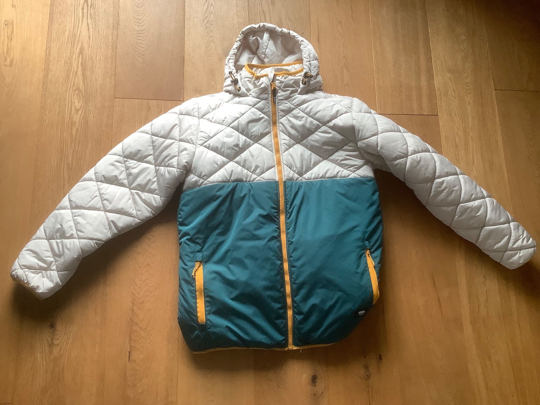 Vans Giacche: Warme Winterjacke Vans Herren Grösse M – Usato da Hochdorf venduto da Biero70