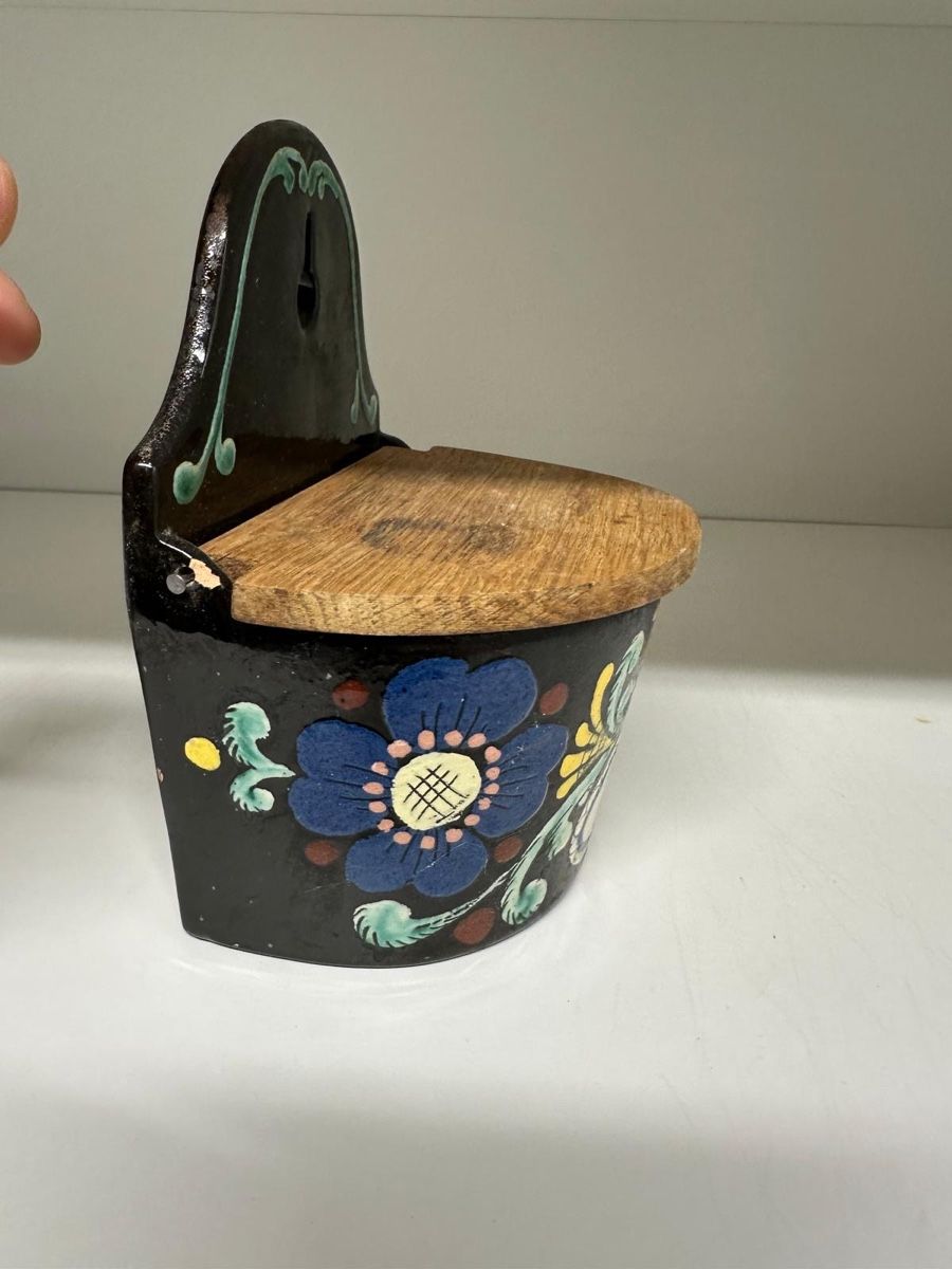 Tutte le decorazioni: Unique Hand Painted Wall Hanging Spice  Rack - Swiss Made – Usato da Seuzach venduto da Diamand28 4