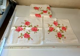 Frottee Set mit Rosenmuster weisss Retro / Vinatge