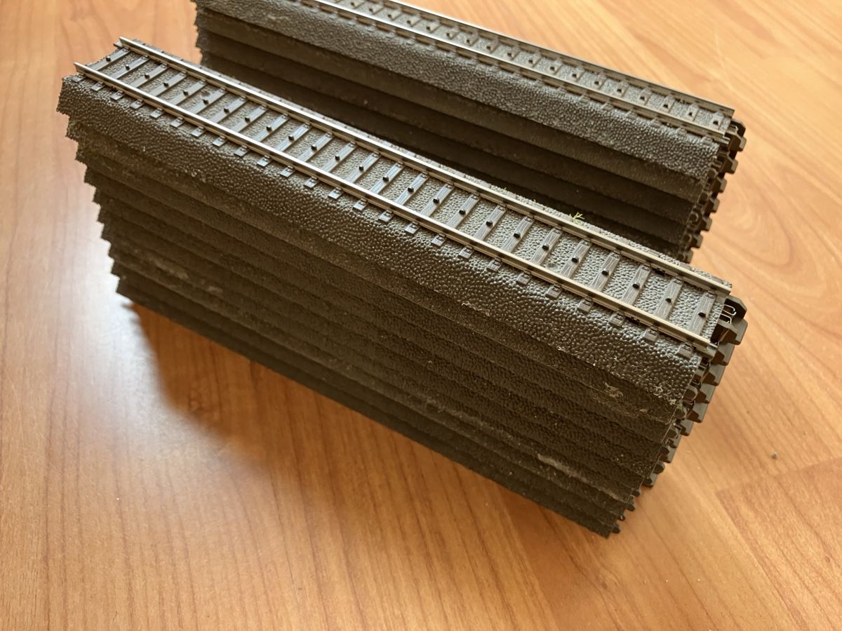 Märklin Modellini di ferrovie: Märklin C Geleise 188 20 Stk. – Usato da Schönenwerd venduto da Lichi