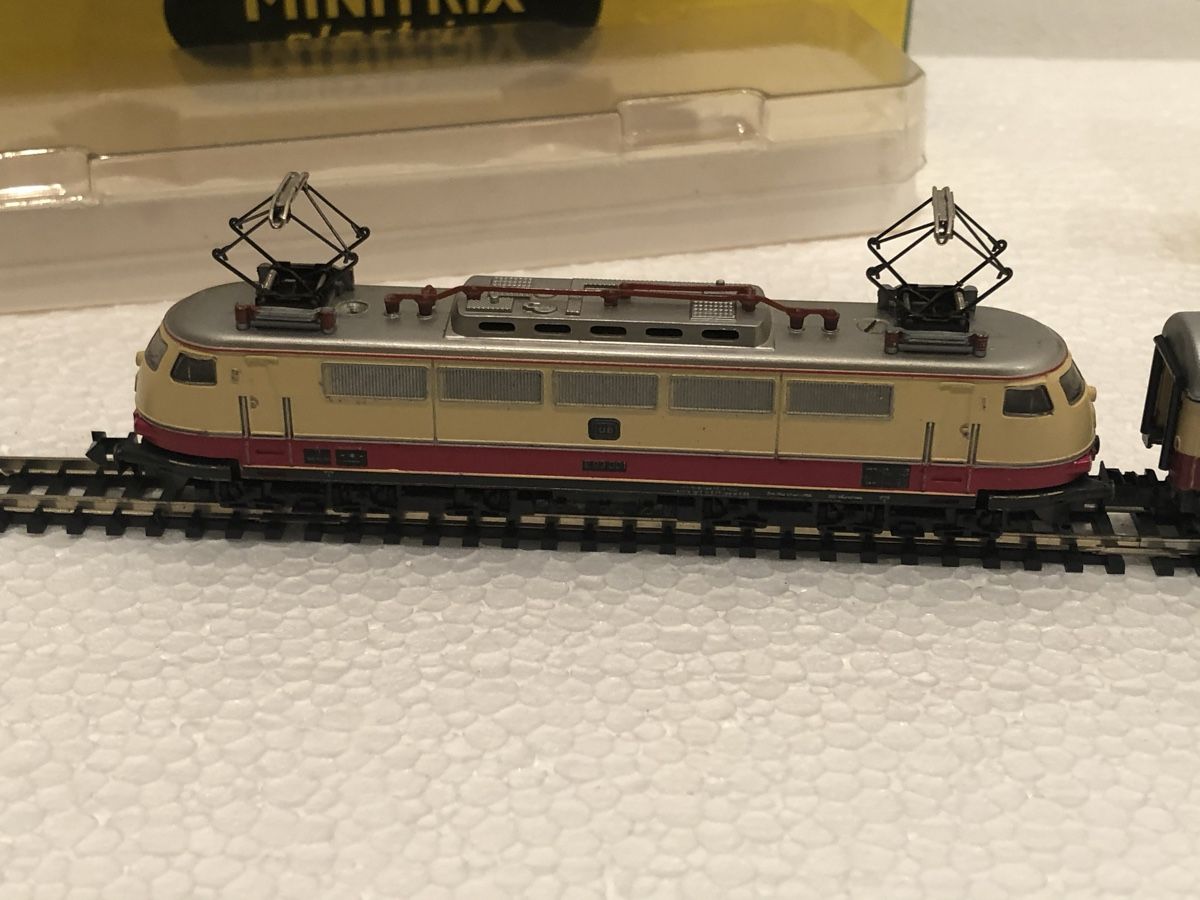 Trix Modellini di ferrovie: Minitrix Eisenbahn Lok und Wagen DB – Usato da Madetswil venduto da Biker100 2