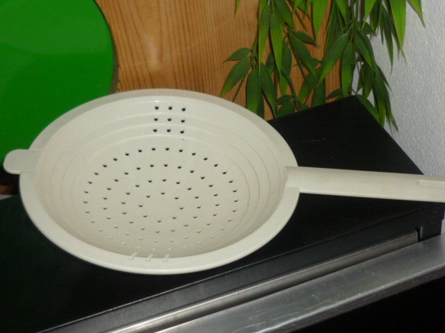 Tupperware Recipients et similaires: TUPPERWARE – D'occasion à St.Gallen par Anso