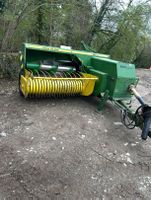 Une presse John Deere