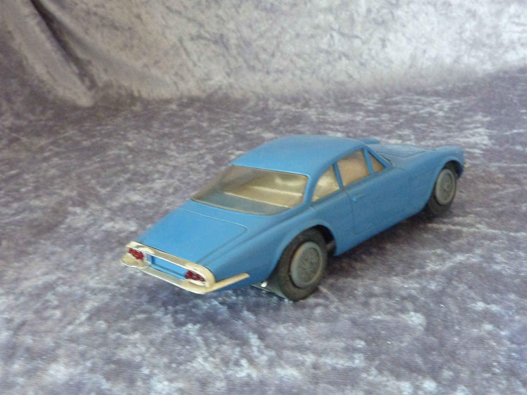 Piste: Ferrari 365 GT 2+2 Stabocar 1:32 – Difettoso da Dürrenäsch venduto da modellautos4you 3
