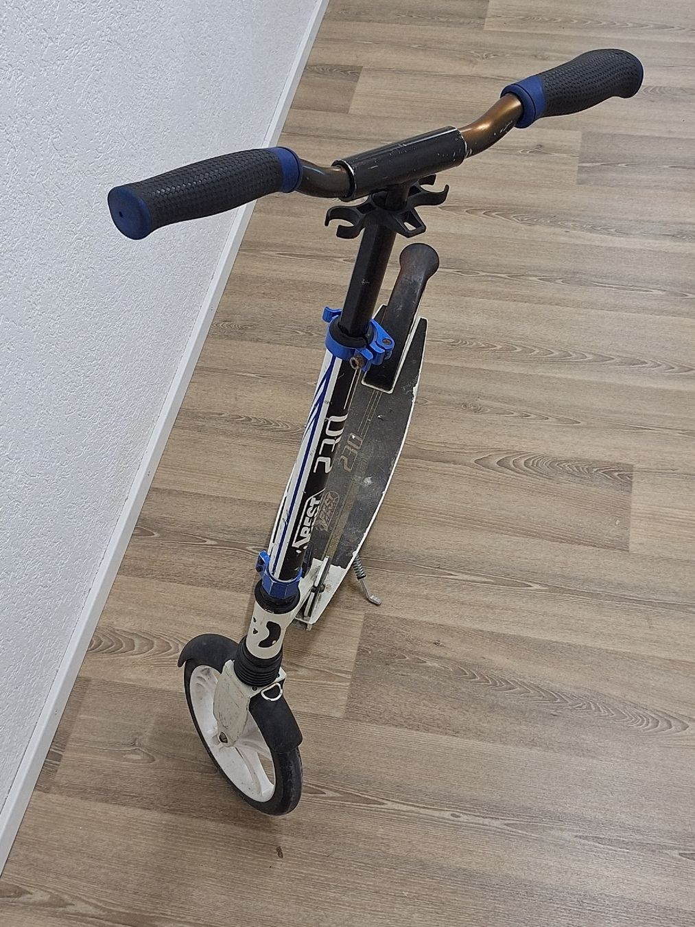 Kickboard: Trottinett – D'occasion à Grüt (Gossau ZH) par wisdomio7 2