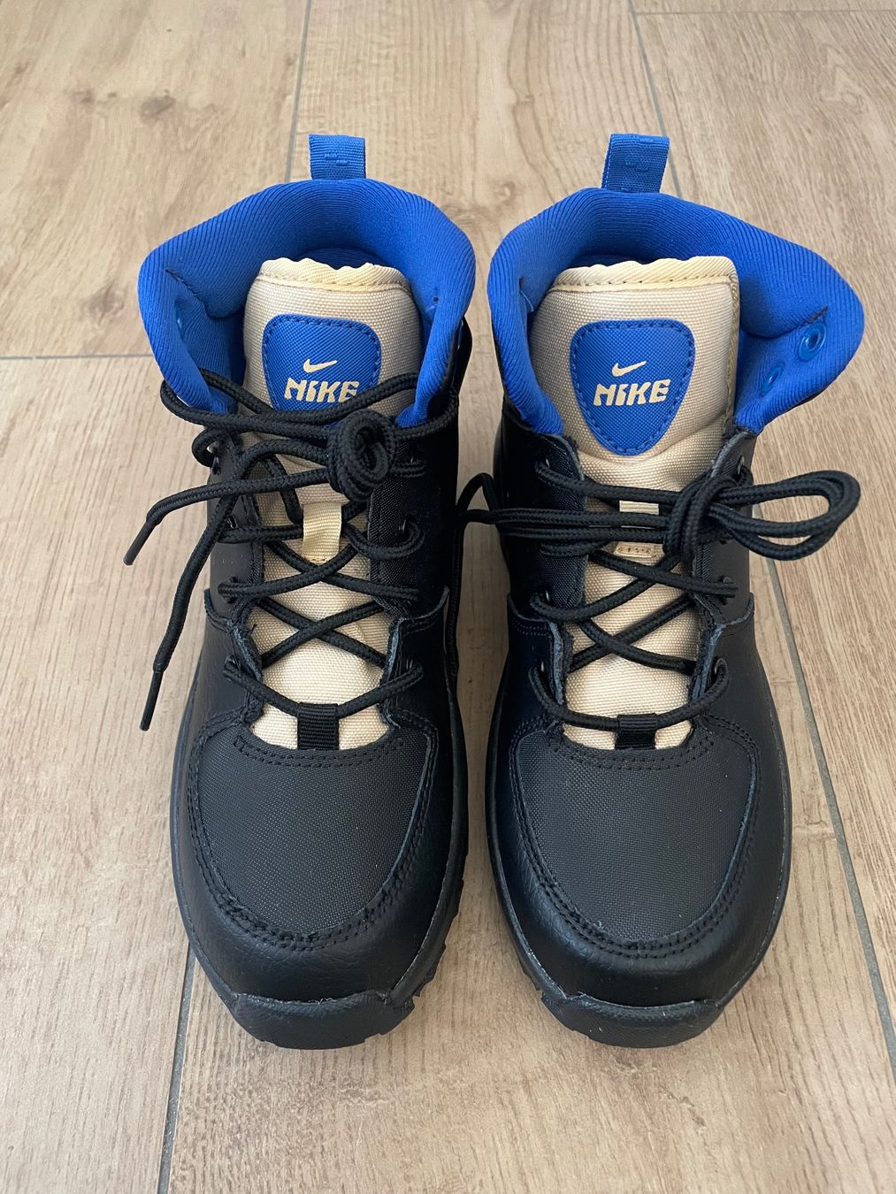 Nike Scarpe per ragazzi: Nike Manoa Gr. 33.5 NEU – Nuovo (secondo la descrizione) da Waltenschwil venduto da hansnine 2