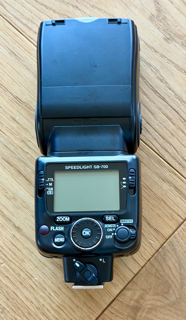 Nikon Appareil photo: Nikon Kamera-Set D7100 mit Objektiven und Blitz – D'occasion à Widen par soler02 4