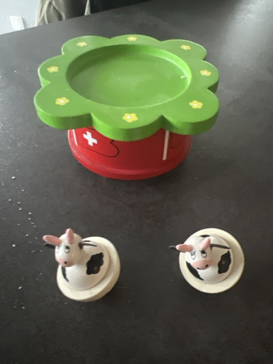 Giocattoli: Boîte à musique vaches – Usato da Châtel-St-Denis venduto da gpf_6dsd 2
