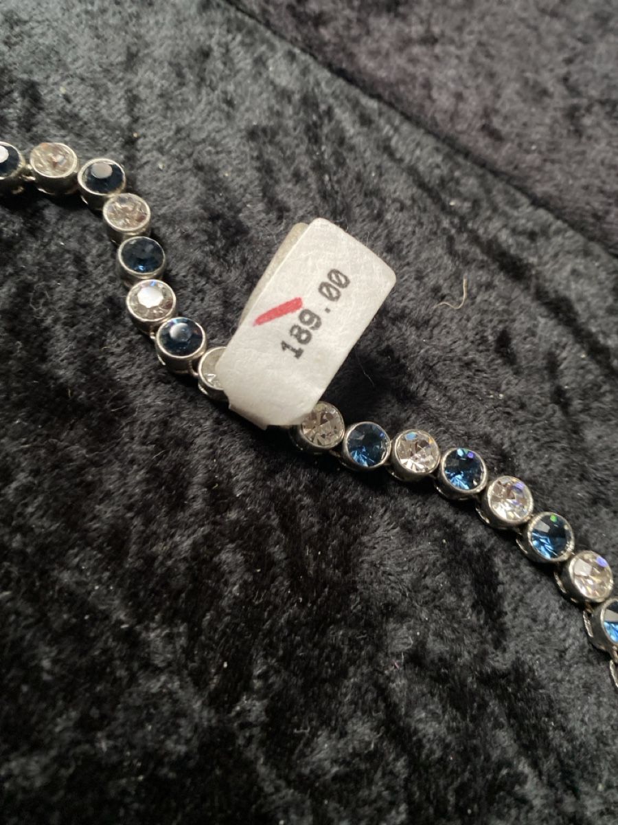 Catenine: Schönes Collier, Modeschmuck, Silberfarbig m. Blau – Nuovo e nell'imballaggio originale da Hunzenschwil venduto da Smiles 2