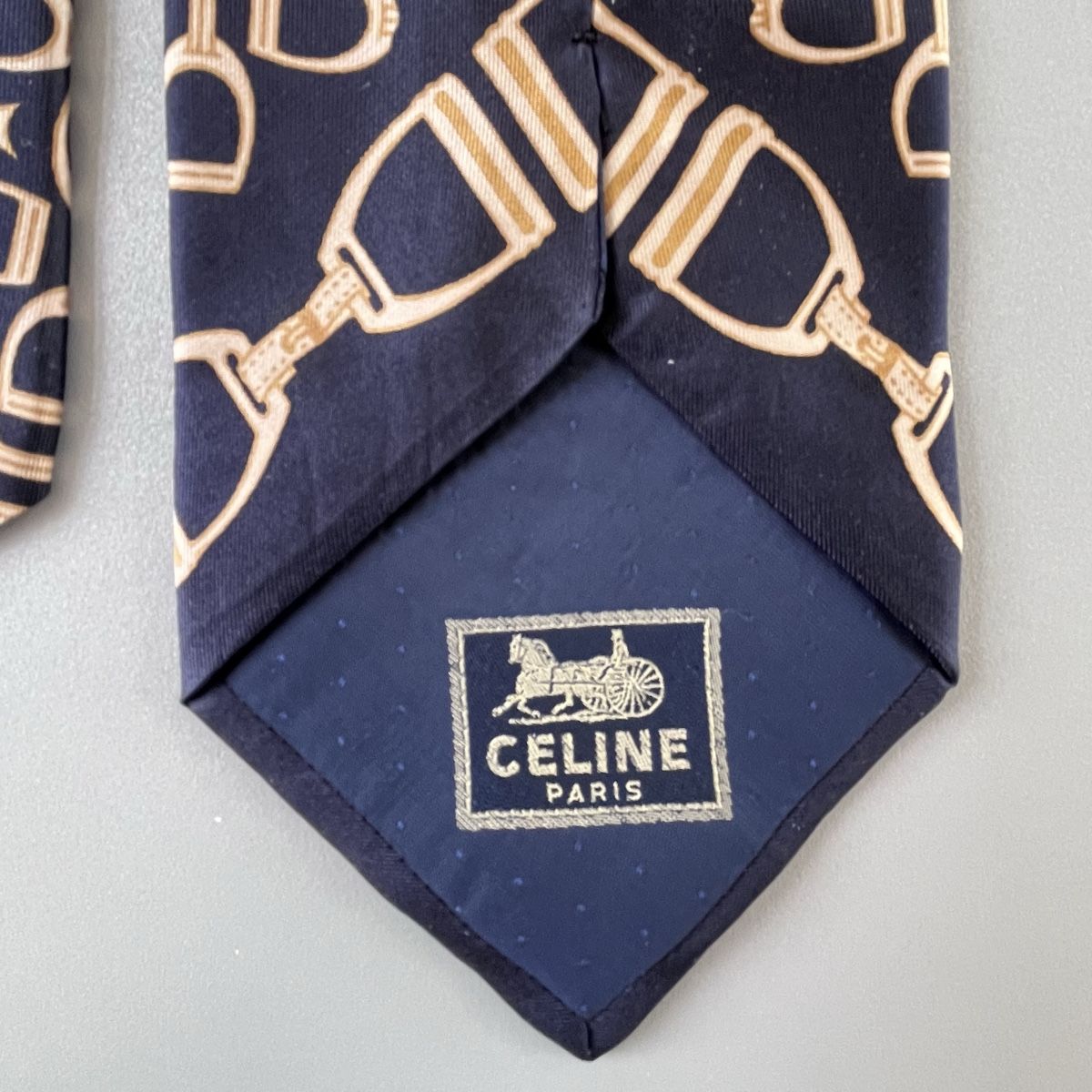 Celine Krawatten: Cravate vintage Céline en soie  – Neu (gemäss Beschreibung) aus Vuisternens-devant-Romont von ribouldog 3