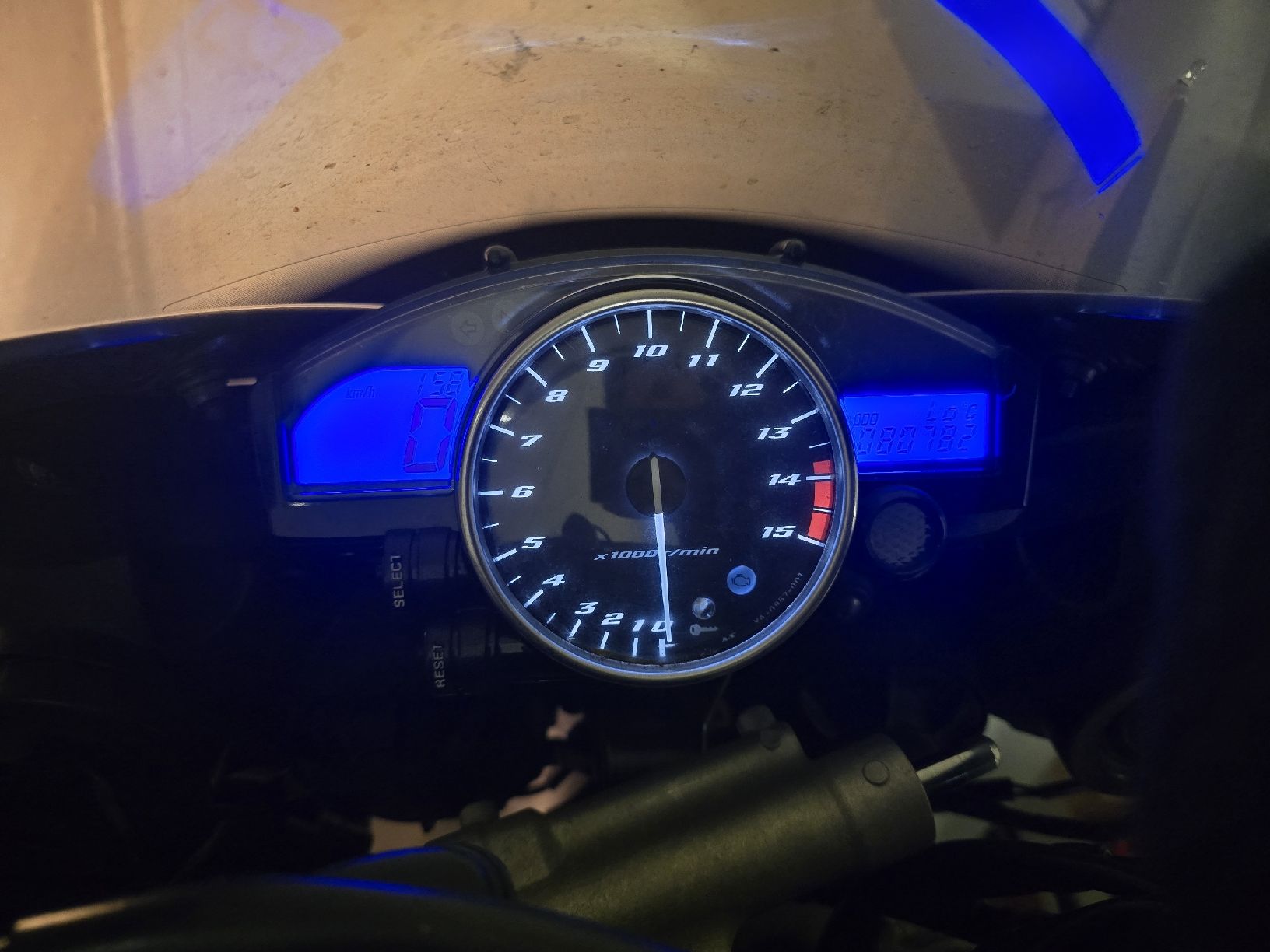 Yamaha Strada: Yamaha R1 – Usato da Kerns venduto da Aviator_Ben 5