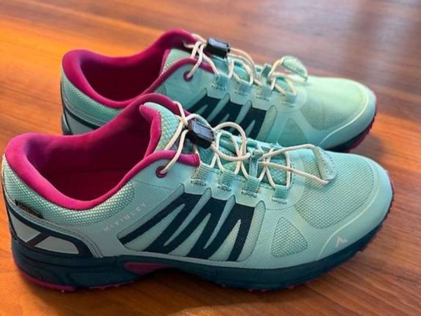 Mckinley Scarpe da donna: Neue Trekkingschuhe McKinley – Nuovo (secondo la descrizione) da Pfeffikon LU venduto da cleoopatraa