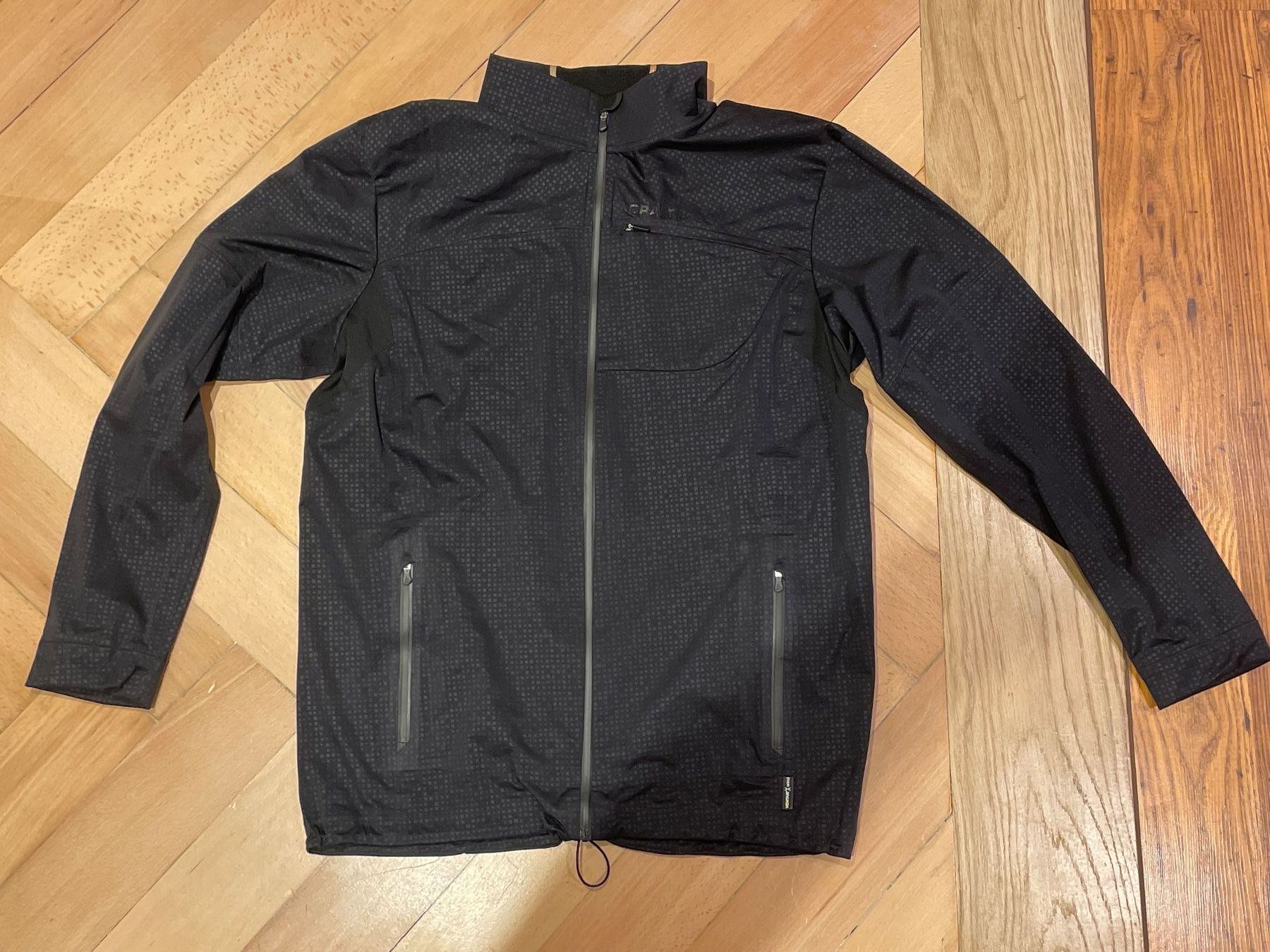 Giacche: CRAFT Jogging- / Outdoor Jäckli Gr. L – Usato da Frasnacht venduto da GracyStore