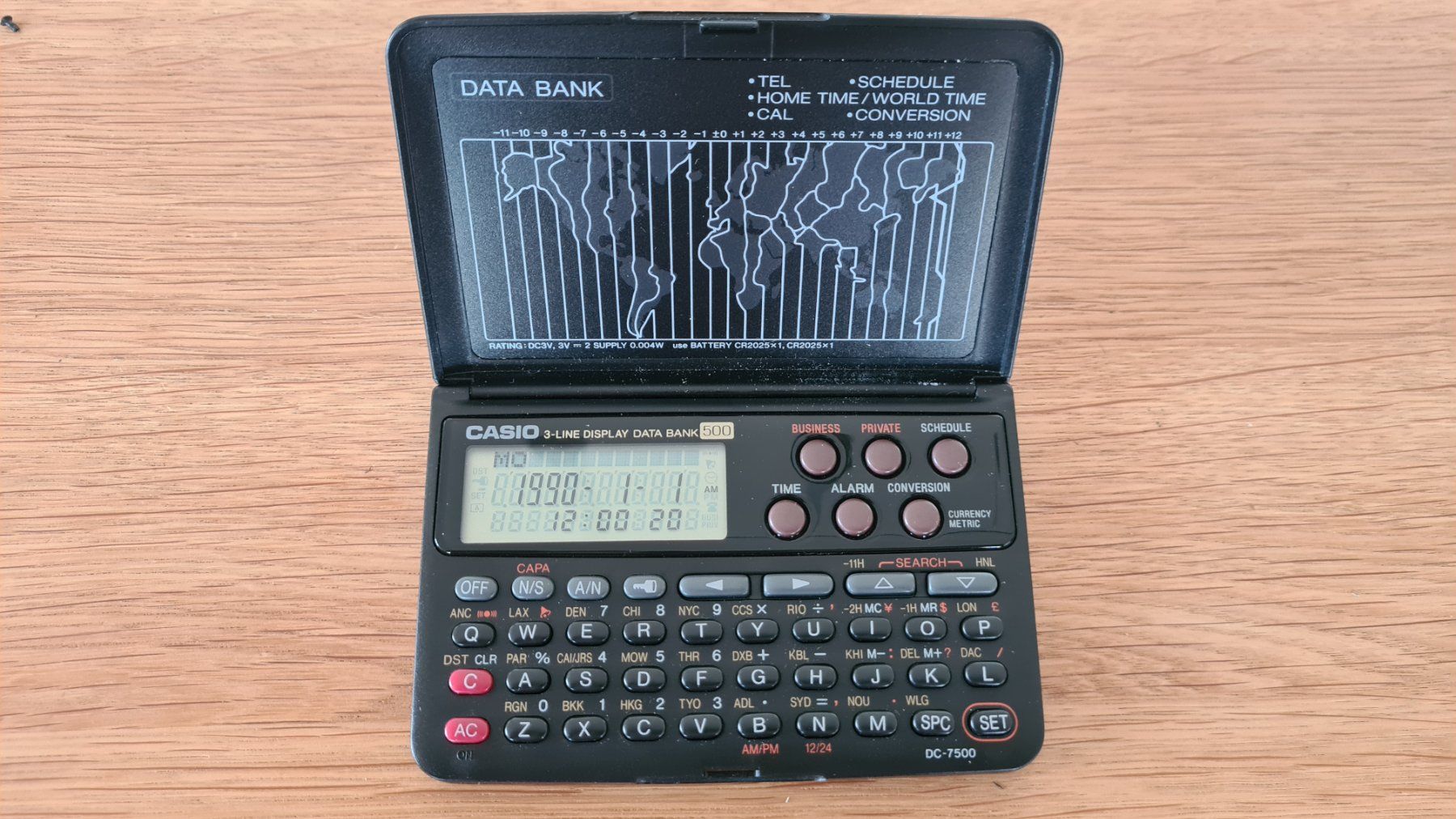Casio Palmari: Vintage Casio Data Bank DC-7500 PDA – Usato da Winterthur venduto da stufaphi