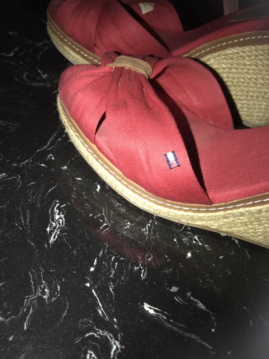 Tommy Hilfiger Damenschuhe: Tommy Hilfiger Sandalen – Gebraucht aus Rothrist von ilodj 2