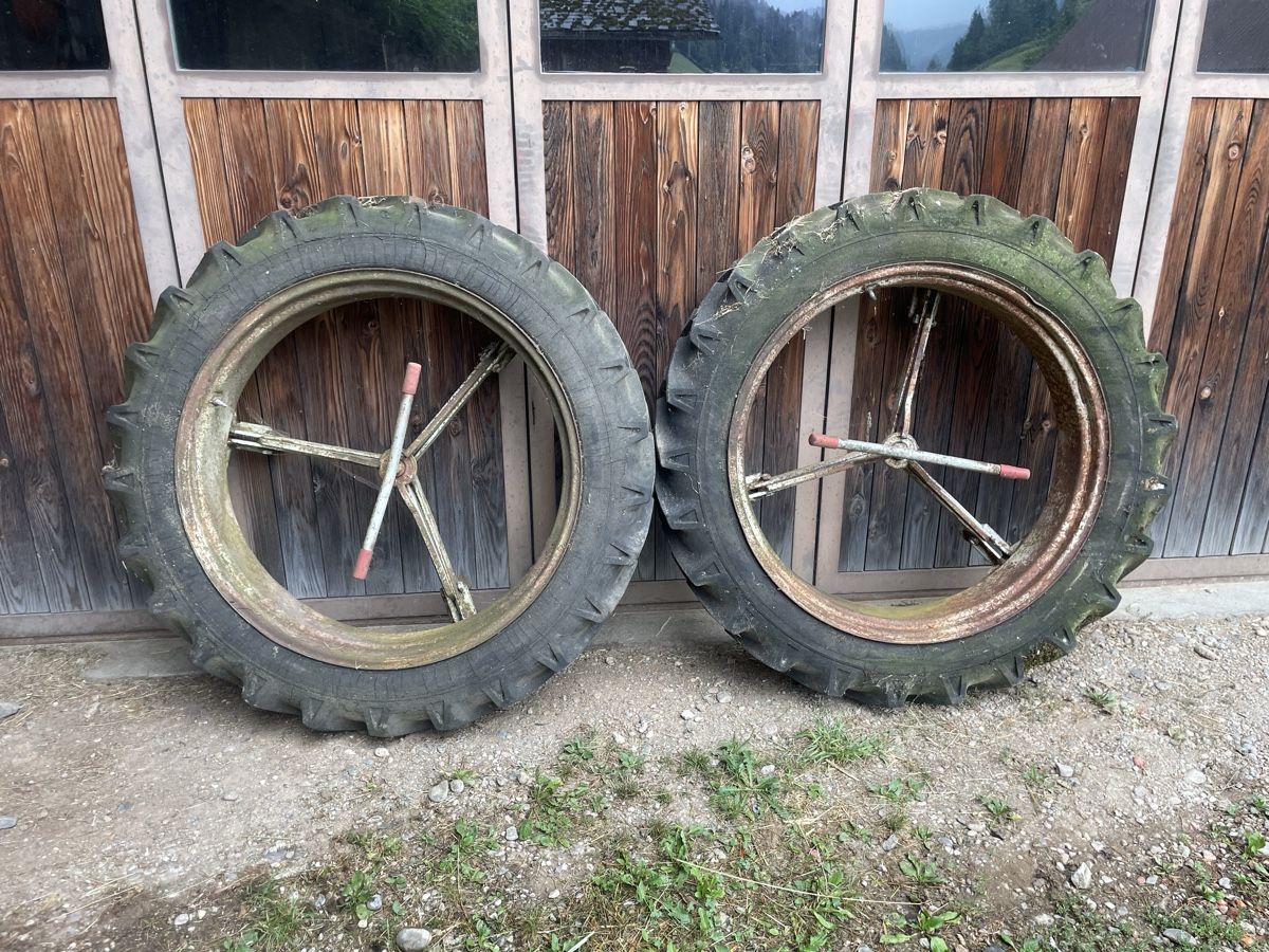 Pneus & Roues: Doppelräder – D'occasion à Marbach LU par ja__6nq7