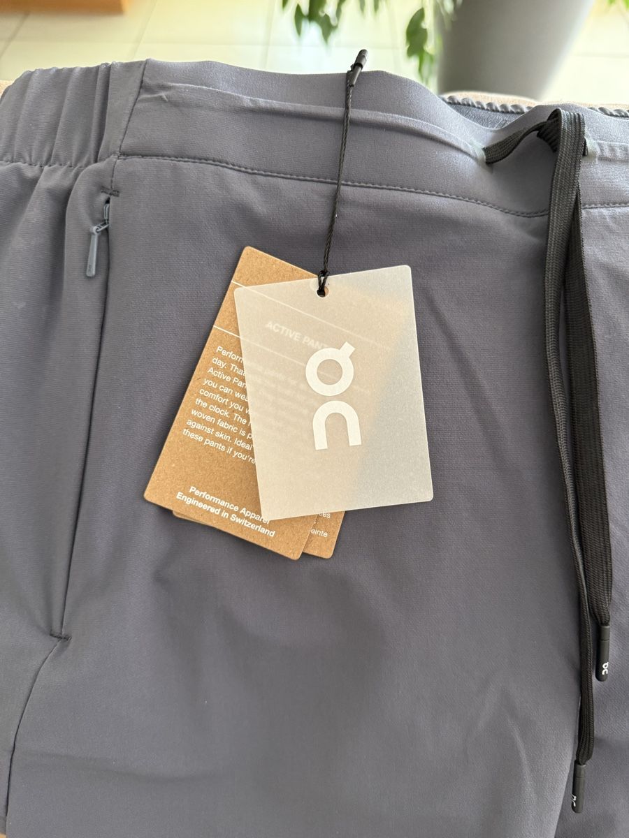 Pantaloni: ON Damen Active Pants W – Nuovo (secondo la descrizione) da Schneisingen venduto da Tomthedragon 2