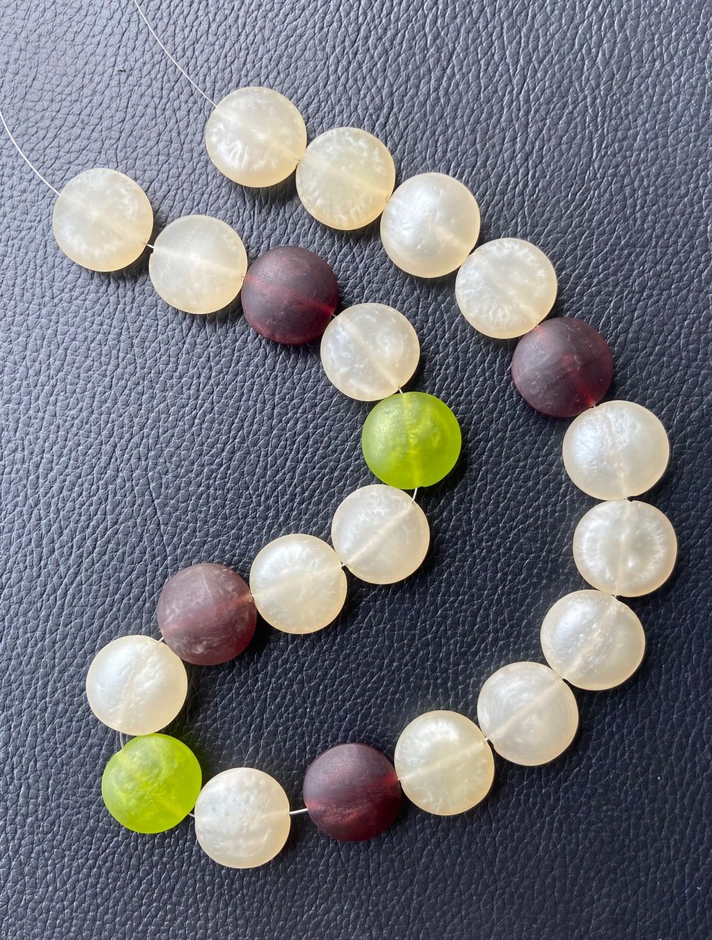 Perle (finte): Perlenmix*Strang * – Nuovo (secondo la descrizione) da Zuerich venduto da Perlen-Decor